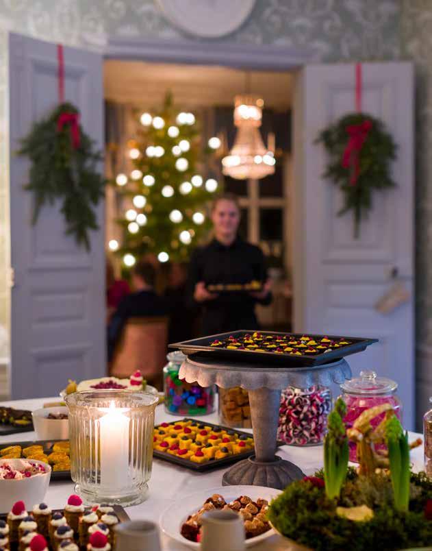 övernattning i enkelrum, välkomstglögg, julbord, frukostbuffé fr.