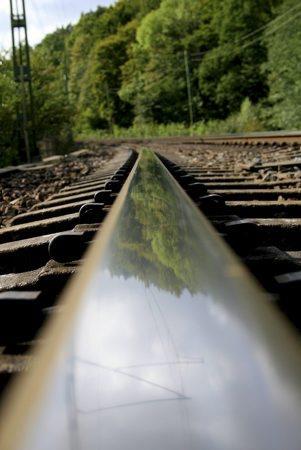 Markåtkomst En järnvägsplan som fått laga kraft ger den som ska bygga järnvägen rätt att lösa in mark som behövs permanent för järnvägsändamål enligt lagen om