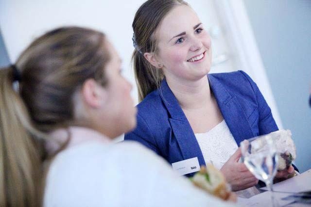 De hårda värdena som symboliserar Linköping är till exempel byggnader, platser och institutioner.
