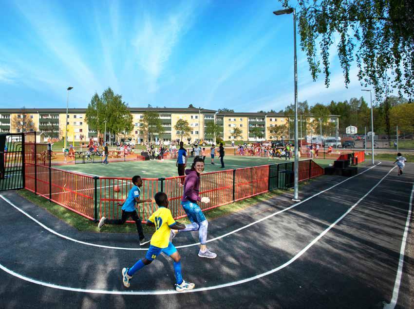INVIGNING NENOCOURT Här