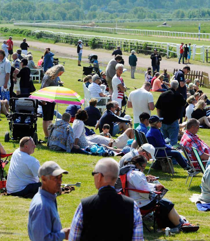 Dagens program 10.00 Entréerna öppnar 10.45 Ponnygalopp, 3 lopp 11.45 Kvallöpning 12.00 Tipsgenomgång från ledvolten 12.15 Lopp 1 MAIDENLÖPNING 12.45 Lopp 2, V64-1 BRONSHANDICAP 13.