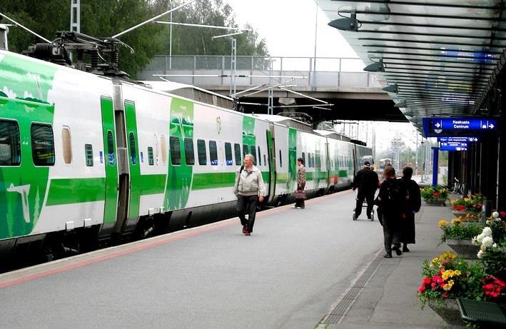 Vasa Seinäjoki: Vi väntar en stund på grund av mötande tåg Banan nu: Enspårig, elektrifierad Den högsta tillåtna hastigheten för persontrafik är bara 120 km/h. Resan med tåg tar 44 minuter utan stopp.