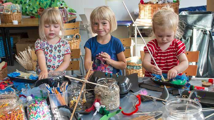 TEMAHELGER I SKAPARVERKSTADEN SEPTEMBER 31 aug 1 sept, 7 8, Tema: Modellbåtar 14 15, 21 22 & 28 29 OKTOBER 5 6, 12 13 & 19 20 Tema: Makramé & knopar HÖSTLOV 26 okt 3 nov Tema: Skrock, skräck och