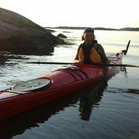 Prova på kajak Välkommen till en dag för barnvänlig paddling helt utan kostnad. Ni bör vara en vuxen per barn och föranmälan behövs. Vi är på trygga vatten med god hjälp hela tiden.