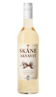 Skåne Akvavit, 700ml Systembolagsnummer: 84 249,00 kr Skåne Akvavit är ett säkert kort som passar till det mesta.