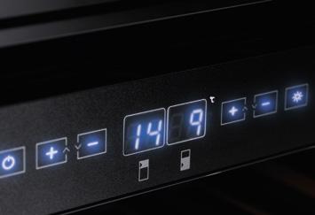 FÖRDELAR Attraktiv design i svart färg med frameless glasdörr Två temperaturzoner med separat styrning Temperaturområde: 5 C 22 C (standardläge) eller 2 C 6 C (för kylda drycker) Avancerad