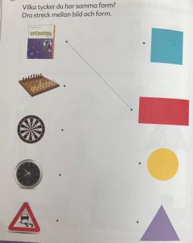 Utifrån analysen skapas det i uppgiften (se Figur 15) ingen variation, varken genom kontrastering eller generalisering.