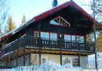 Dusch/2 WC. BU, BK, 2 kabel-tv, DVD, stereo, TM, T, Altan i söderläge. Skidförråd, pjäxtork. Nybyggd 2006.