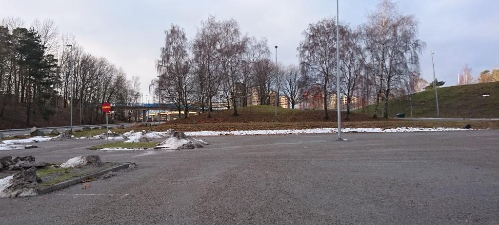 2018-09-10 s 9 (14) Figur 2. Uppfyllnader inom den västra delen, vy mot väst. Foto taget 2018-01-26. Figur 3.