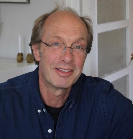 Björn har varit verksam som musiklärare och körledare på Risbergska skolan i Örebro sedan år 1977, en skola som efter nedläggningen 2016 blev en del av Karolinska gymnasiet.