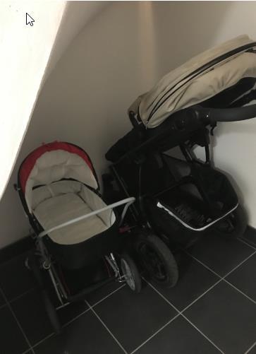 Barnvagnar i trapphus (22C, 22D,
