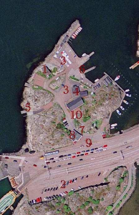 Karta över Hjuviks båtklubbs område (Sofus Udde) 1. Tävlingsexpedition - tribunen 2. Avgiftsbelagd parkering 3. Jolleparkering / avställning släp 4. Omklädningsrum 5.