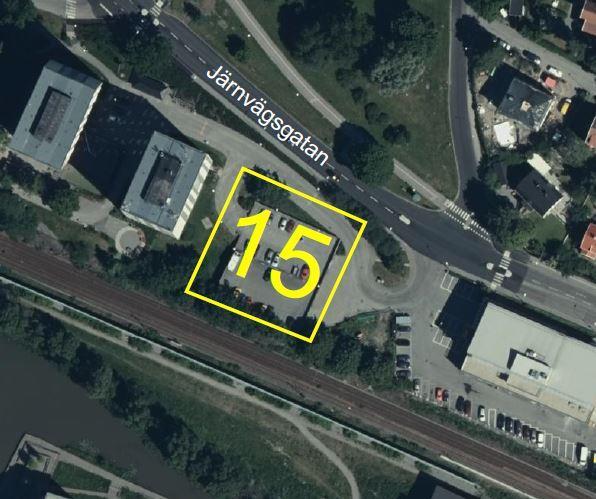 3.15 Delområde 15 Delområde 15 ligger i den västra änden av Sundbybergs nya Stadskärna. Område 15 ligger söder om Hästhagen/Järnvägsgatan och norr om befintlig järnväg.