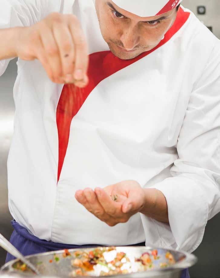 MATEN TILLAGAS I KÖKET PÅ KISTA GRUNDSKOLA Maten som serveras på din skola lagas i köket på Kista grundskola av våra duktiga kockar.
