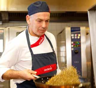 KÄNNER DU TILL ATT... Våra menyer och recept är framtagna av våra kockar tillsammans med Svenska Kocklandslaget. Minst 80% av all mat tillagas från grunden i vårt kök.