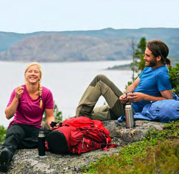 HÖGA KUSTEN TURISTSERVICE svarar på dina frågor Vi brinner för att fler ska utforska vår storslagna natur och dess äventyrsmöjligheter.