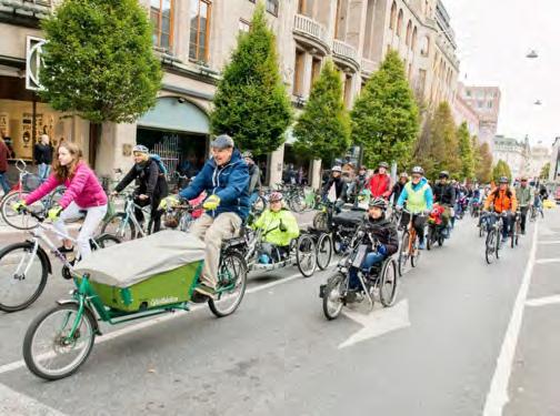 Denna dubbelstyrda variant trampas av två personer som måste samarbeta och lita på varandra fullt ut för att det skall vara möjligt att ta sig framåt. Svårt!
