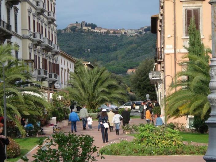 Fredag 10 maj, Montecatini Terme. Ingen förflyttning. Även denna dag, då vi inte förflyttar oss, så kommer vi att erbjuda två olika rundor beroende av hur sugna vi är på att cykla.