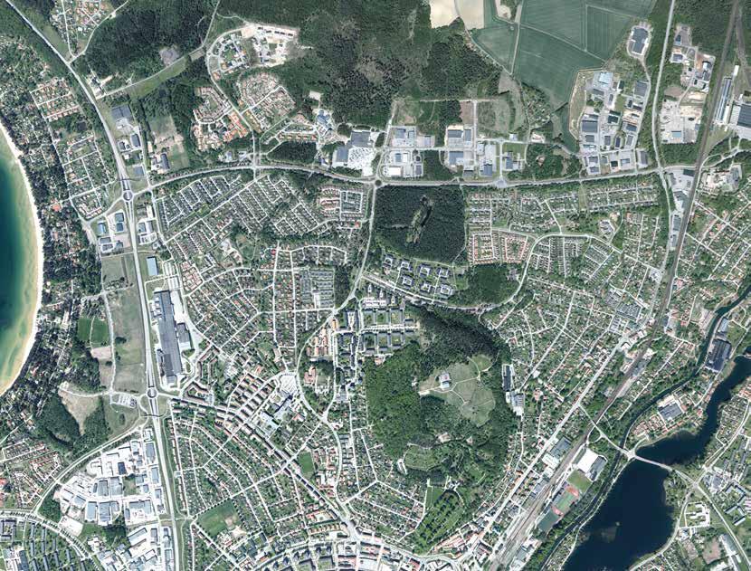 Bråstorp Bråstorp är beläget i norra delen av Motala, nära många av stadens bostadsområden. Läget vid riksväg 34, och närheten till stadens centrum och riksväg 50 gör placeringen mycket strategisk.