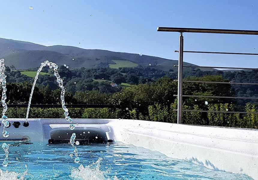 DT-8 SPA Specifikationer DT-8 Spa Sittplatser 6 Mått Torrvikt Vikt med vatten Vattenkapacitet Pumpar Cirkulation / filtrering Värmare Fullskum Lampa Filtertyp Footblasters Rofyllande vattenfall Jets