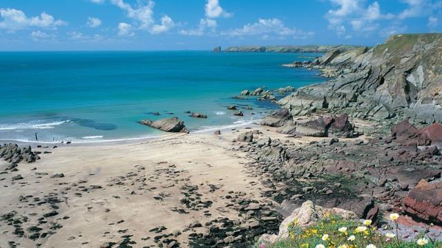 The Best of Pembrokeshire, 7 nätter 2(6) Dag 1 Ankomst till Dale Dale är en populär semesterort med en kritvit sandstrand som ståtar med flertalet vattensporter.