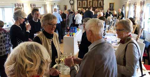 00 Barkåkra församlingshem Söndag 3 november Högmässa kl 10.00 Damkören Carpe Nova Per Gyllenör/Titti Ertsborn Barkåkra kyrka Konstutställning kl.11.00-13.