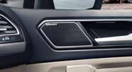 Åtta högtalare och en subwoofer, samt en digital 10-kanalsförstärkare med totalt 400 watts effekt.