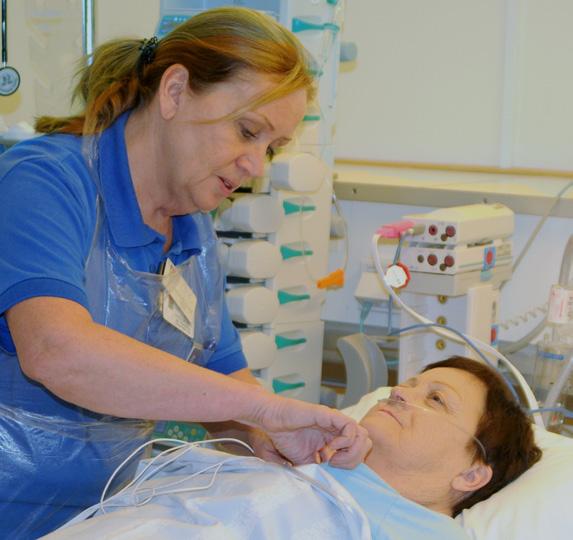 14 THIVA Efter operationen transporteras du till THIVA. Där får du hjälp med andningen av en respirator, den tas bort så fort du vaknat till, vanligtvis efter några timmar.