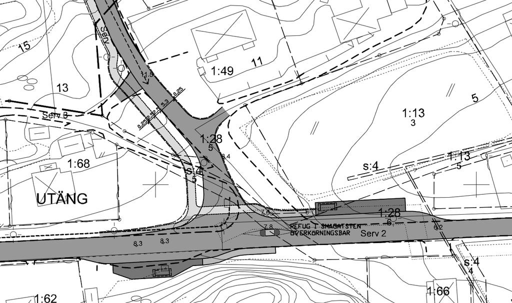 Gångvägen från hållplatsen och föreslagen passage tar ny mark i anspråk som i dag inte är hårdgjord. Den ligger dock på samma fastighet som dagens väg.