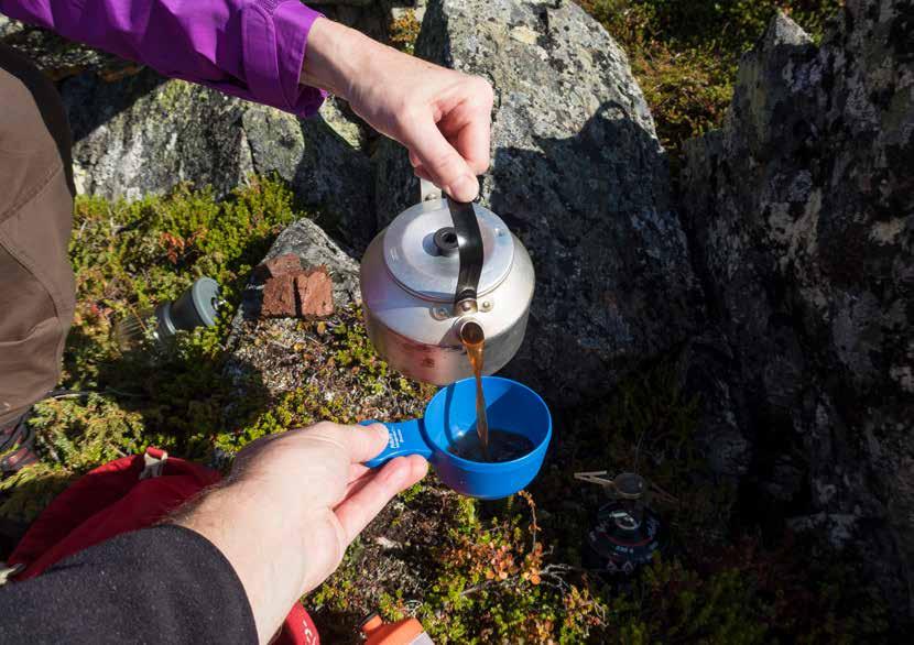 Foto: IKON/ Gustaf Hellsing Pilgrimsvandring möt dig själv Att ensam, eller några tillsammans, ge sig ut på en längre pilgrimsvandring kommer att ge minnen för livet.