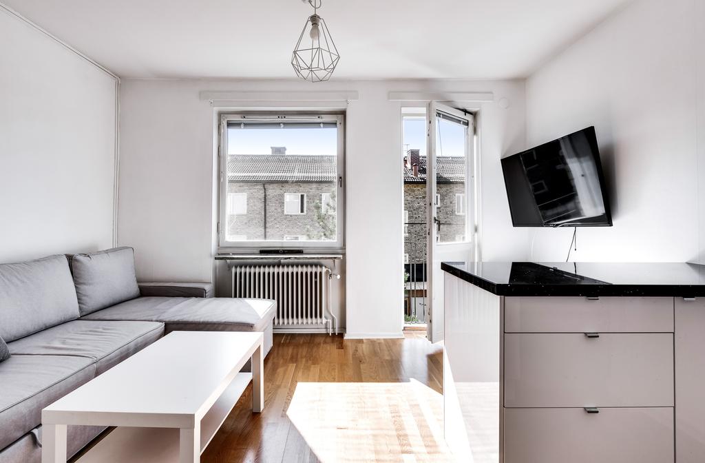 Objektsbeskrivning Fastighetsmäklare Robin Nyvall Objekt Bostadsrätten till lägenheten nr 0961.