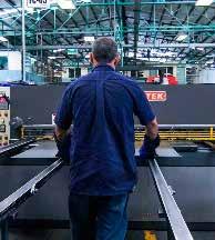 Den skapade miljön inom logistik- och industrisektorn har utvecklats betydligt under det senaste decenniet vilket återspeglar det förändrade sättet som varor produceras och distribueras.