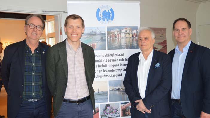 kommunen eller regionen och är avgiftsbelagda, till skillnad mot gula färjor som drivs av staten.