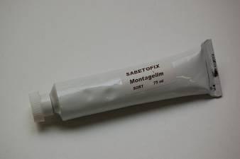 ) Används som isolering vid ändarna mellan aluflexrör och flexslang.