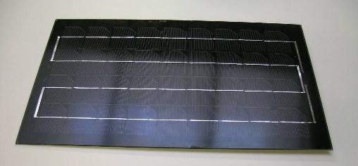070001 5711163012193 704,- 880,- Universal-Solcell 12 W (m.