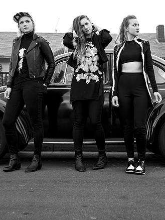 Här kan du lyssna på musik, dansa och träffa vänner. Folkrock med Baskery För första gången står bandet Baskery på Eldorados scen.