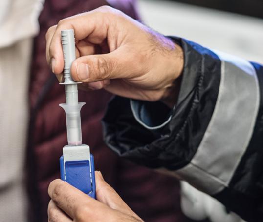Krypterade data kan vidarebefordras snabbt och enkelt med en smartphone.