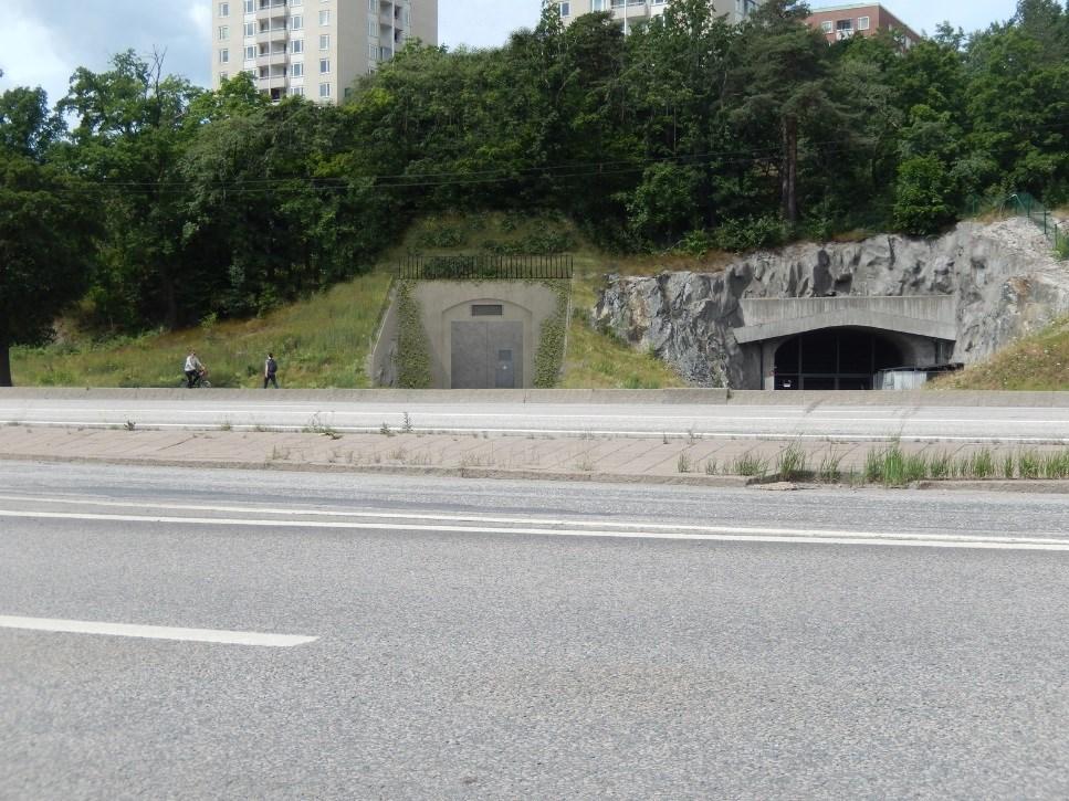 Sida 29 (45) Visualisering av port och tunnelmynning vid Södertäljevägen. Gator och trafik Tillägget innebär ingen förändring för biltrafiken, kollektivtrafiken eller gång- och cykeltrafiken.