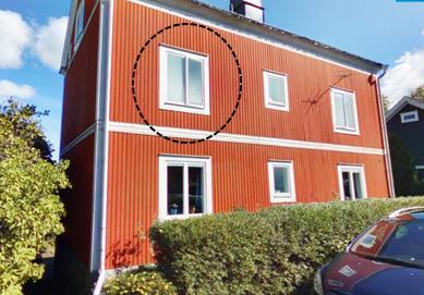 Styrkeledaren på station 1100 var inte på station vid larm utan kom till brandplatsen i bil 1160.