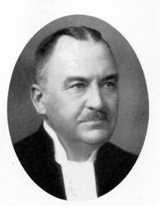 Vår gamle prost! David Froste var kyrkoherde i Västerhaninge i 30 år, han kom till församlingen 1921. Från 1934 var han också kontraktsprost på Södertörn.