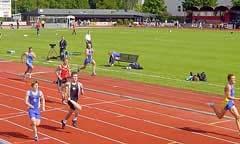 3.(ny)André Kahlström IK Tjelvar våran nya 800m talang kan bli minst lika bra som Joakim Daun och Erik Scheller. På JSM blev han 11:a på 400m och missade finalen på 800m med futtiga 9/100delar.