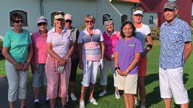 Agust, vår pro, informerade om golfkurser och om shopens verksamhet. Dessutom var representanter från klubbens kommittéer på plats för att informera om sin verksamhet.