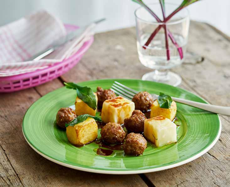 allergener eller tillsatser. Ängsköttbullar med friterad potatis, bräserad rotselleri och sky.