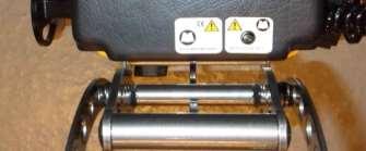 Batteri Varning! Var försiktig när du hanterar batteriet. Försök inte att öppna, montera isär, modifiera eller löda batterienheten.