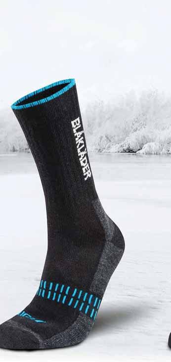 2191 SOCKA LIGHT C + 2190 SOCKA DRY 2-PACK C +15 + 0 12 1094 60% ull, 38% polyamid, 2% elastan 1093 80% polyester (coolmax), 17% polyamid, 3% elastan Mjuka och bekväma sockar designad för alla