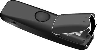 > Använd endast rekommenderade laddningsbara batterier. Handenheten slås på automatiskt när du har satt i batterierna.