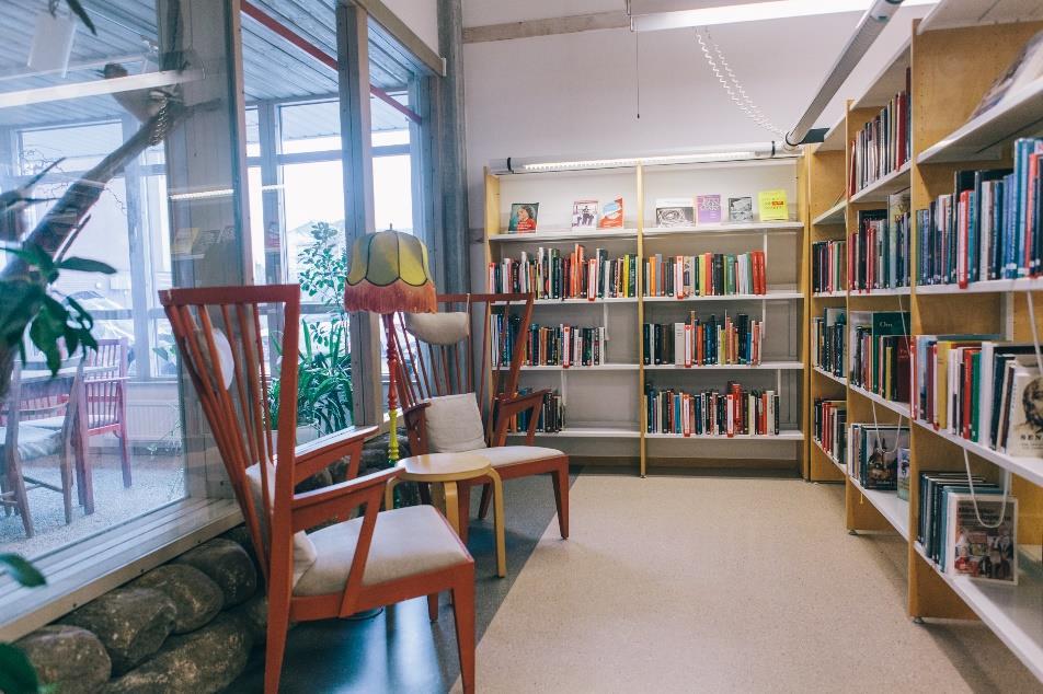 Målgrupper Barn och unga Folkbiblioteken har särskilt fokus på barn och unga.