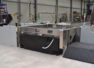 6 SOLID KONSTRUKTION Dubbla aluminiumramar i dubbelgolvet gör att