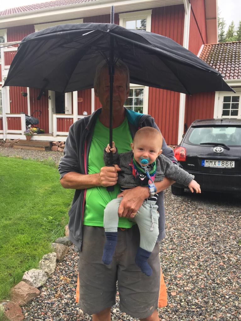 Dingtuna Hafsblad Årgång 20 nr 4, juli och augusti 2019 sida 10 En Dingtunabo Detta Hafsblads Dingtunabo är ingen genuin ortsbo utan inflyttad men jag har aldrig träffat någon som lever upp till