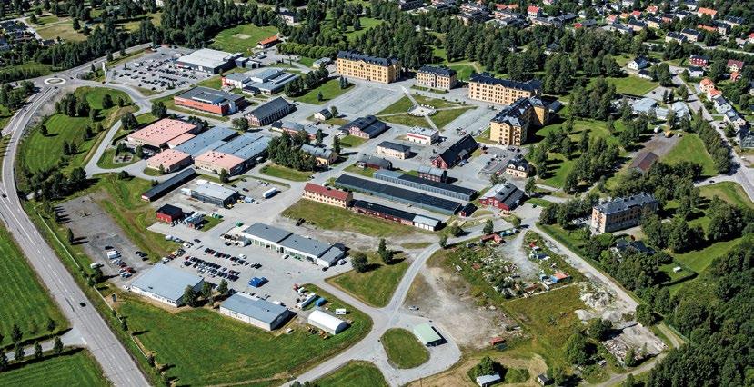 MILITÄR INFRASTRUKTUR PÅ PLATS I Härnösand finns och används redan idag all militär infrastruktur som behövs. Försvaret hyr cirka 12 000 kvadratmeter på kasernområdet Kusthöjden (före detta KA5).